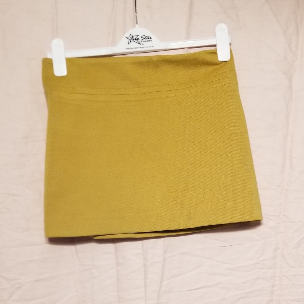 Mustard Theory Mini Skirt sz 8